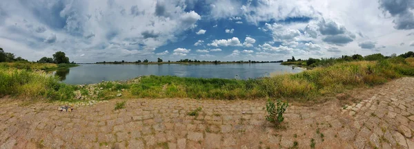 Panorama Paved Riverside Elbe —  Fotos de Stock