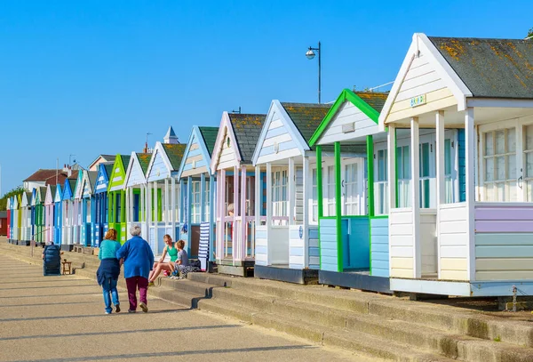 Southwold Reino Unido Septiembre 2021 Turistas Caminando Por Paseo Marítimo — Foto de Stock