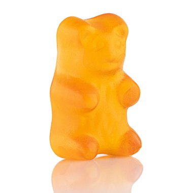 Jelibon şekerler. Jelibon ayıcıkları beyaz bir arka planda izole edilmiş. Jöle ayıcıklar şeker.