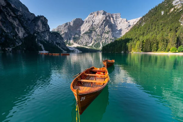 Amazing Sunrise View Lago Braies Pragser Wildsee Wooden Boats One — Fotografia de Stock