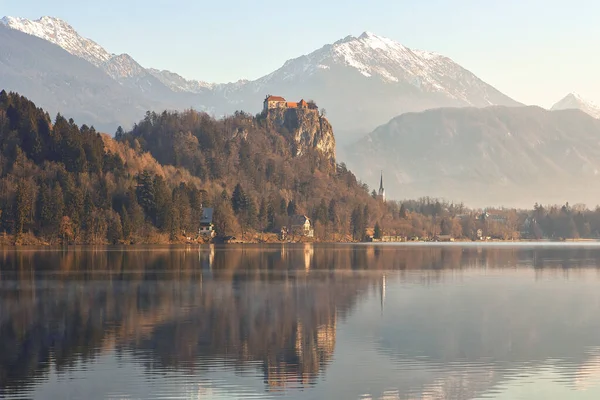 Şafakta Bled Bled Kalesi Nin Güzel Manzarası — Stok fotoğraf