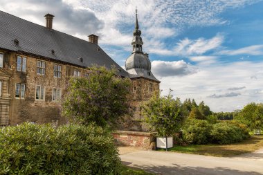 Dorsten, Almanya 'daki Lembeck Şatosu güzel parklarla çevrili.