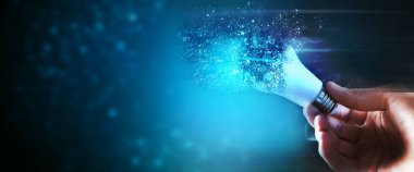 Eldeki ampul parçalanır.