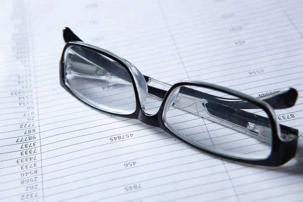 Masaüstü kağıdı ve gözlüklerinde