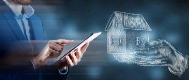 Evi elden teslim et. El çizimi. Tablet tutan işadamı