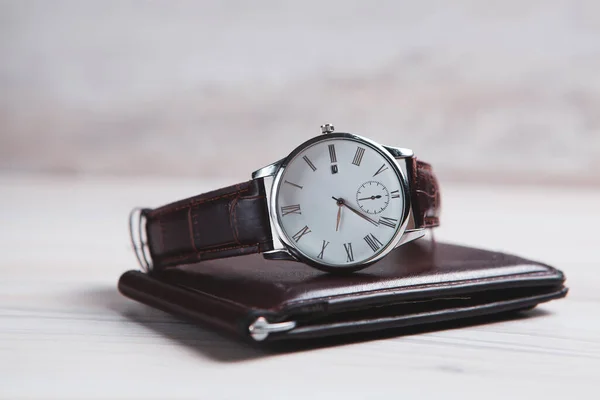 Wrist Watch Wallet Table — 스톡 사진