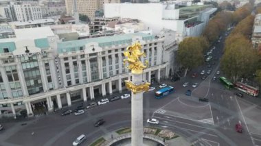 Georgia Seyahat, Rustaveli Bulvarı ve Özgürlük Meydanı 
