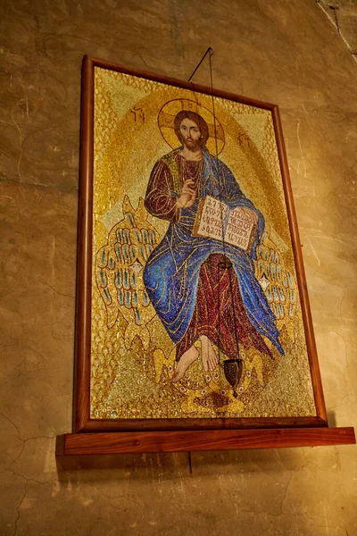Forntida ortodoxa fresker i det inre av Svetitskhoveli-katedralen — Stockfoto