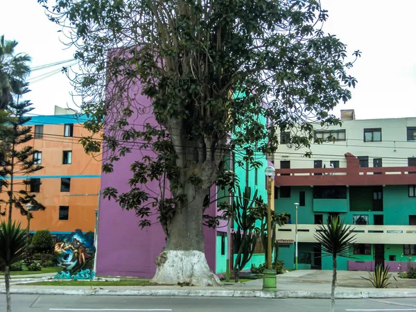 ペルーのカラオ市にあるコンクリートハウス — ストック写真