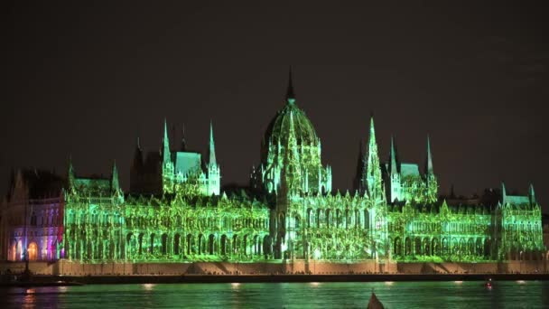 Здание парламента Будапешта. — стоковое видео