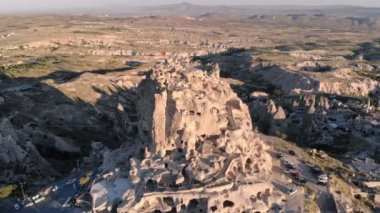 Uchisar mağara kasabası, hava manzaralı..