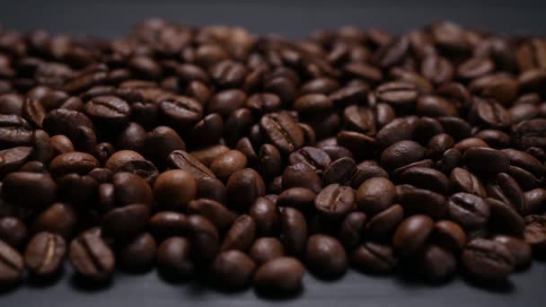 焙煎コーヒー豆のクローズアップ. — ストック動画
