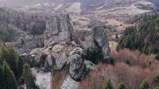 Vue aérienne de la forteresse de Tustan. — Video