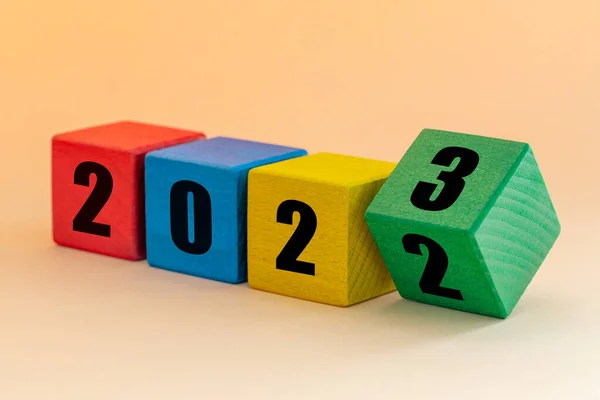 2022 2023 Numery Radośnie Kolorowe Klocki Wesołych Świąt Szczęśliwego Nowego — Zdjęcie stockowe