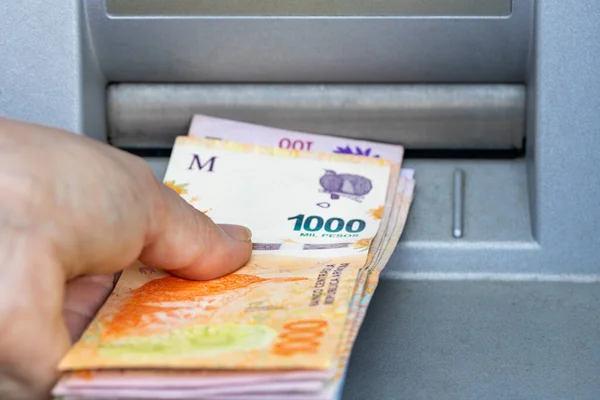 Woman Takes Argentine Money Atm Thousand Pesos Banknote Highest Denomination — Stock Photo, Image