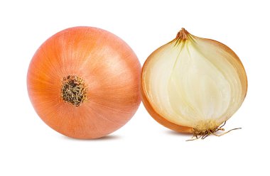 Beyaz arkaplanda soğan izole edildi