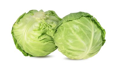 Beyaz arka planda izole edilmiş yeşil lahana