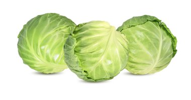 Beyaz arka planda izole edilmiş yeşil lahana