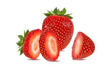 Çilek beyaz arkaplanda izole edildi