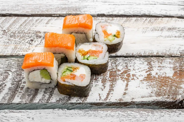 Japanese food, tasty of meal for lunch. Seafood. Philadelphia roll, salmon, soft cheese — Stock Photo, Image