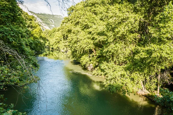 希腊滕比山谷中的皮尼奥斯河景 — 图库照片