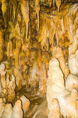 Korunan doğa anıtı, Resava mağarası. Resava mağarası içi, Despotovac, Orta Sırbistan.