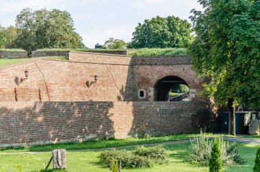 Belgrad, Sırbistan - 29 Temmuz 2014: Sırbistan 'ın başkenti Belgrad' daki Kalemegdan 'daki Eski Kale.