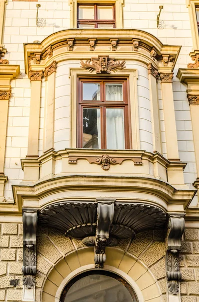 Pecs Hungary October 2018 Windows Decorative Baroque Facades Center Pecs — Foto de Stock