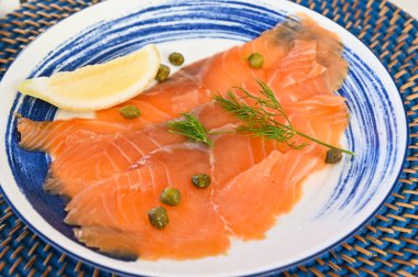 Limonlu füme somon.