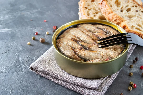Sprats Open Tin Can Stacked Rows Prick Fork Delicious Canned — Stockfoto