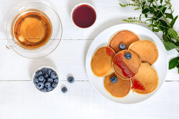 American Pancakes Berries Jam Tea Sweet Tasty Breakfast Dessert Top — Fotografia de Stock