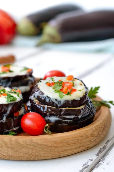 Baked Eggplant Tomatoes Cheese Table Vertical View — Zdjęcie stockowe
