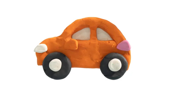 Obok Widok Samochód Pomarańczowy Kolor Zrobione Plastycyny Białym Tle Ścieżką — Zdjęcie stockowe