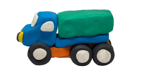 Plasticyna Kształcie Samochodu Ciężarowego Obok Widoku Dziecięcego Ręcznie Robionego Samochodu — Zdjęcie stockowe