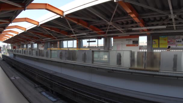 Tokyo Japonya Nisan 2022 Tokyo Tama Şehirlerarası Tren Matsugaya Istasyonuna — Stok video