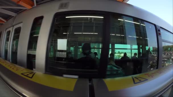 Tokio Japón Abril 2022 Tokyo Tama Intercity Monorail Train Arrival — Vídeos de Stock