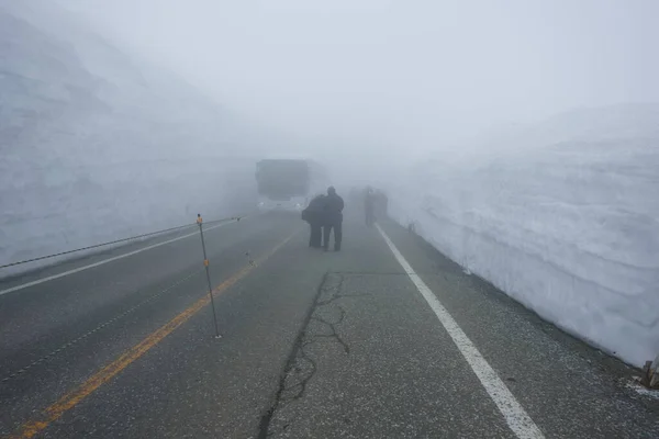 Toyama Japan April 2022 Snow Wall Murodo Dense Fog — Foto de Stock