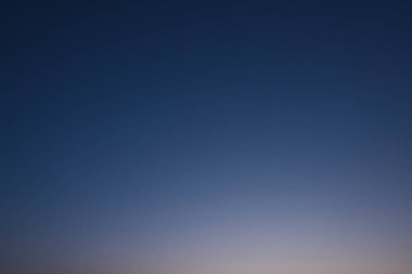 Tokyo, Japonya - 4 Mayıs 2022: Tokyo, Japonya 'da şafakta güzel bir sabah gökyüzü