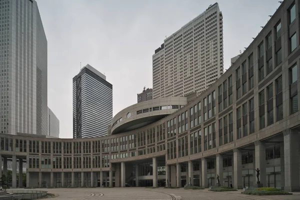 Tokyo, Japonya - 17 Mayıs 2022: Tokyo Shinjuku Bölgesi