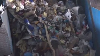 Sağlam ev atıklarının işlenmesi için endüstriyel hatlar