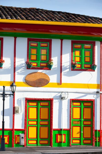 Piękna Ulica Fasady Domów Małego Miasteczka Salento Położonego Regionie Quindio — Zdjęcie stockowe