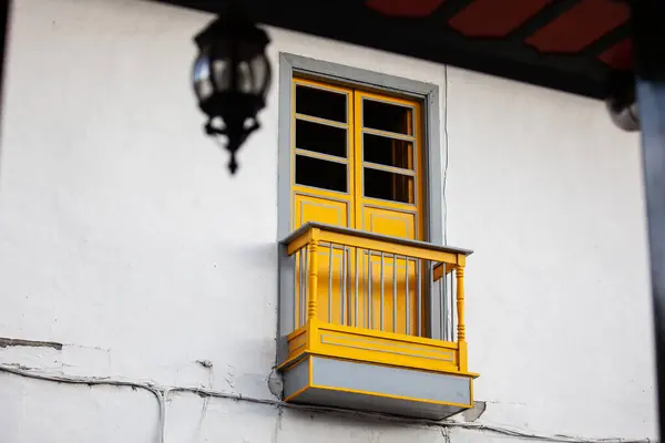 Bela Varanda Nas Ruas Coloridas Tradicionais Bela Cidade Colonial Salento — Fotografia de Stock