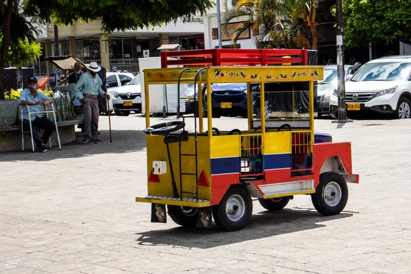 Quimbaya Kolumbien Juli 2021 Traditionelles Chiva Modell Bolivar Platz Der — Stockfoto