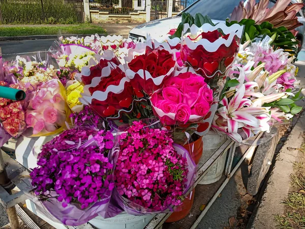 Street Sell Beautiful Tropical Flowers — Foto de Stock
