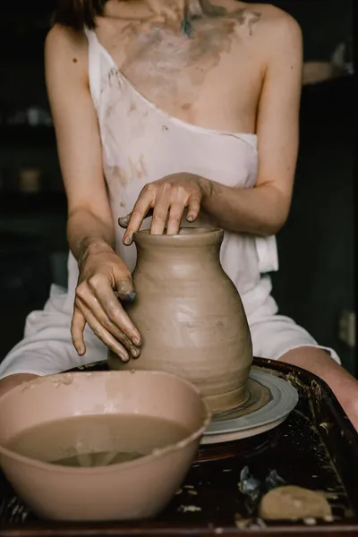 Young Girl White Shirt Makes Pitcher Clay Potter Wheel Pottery — Stock Photo, Image