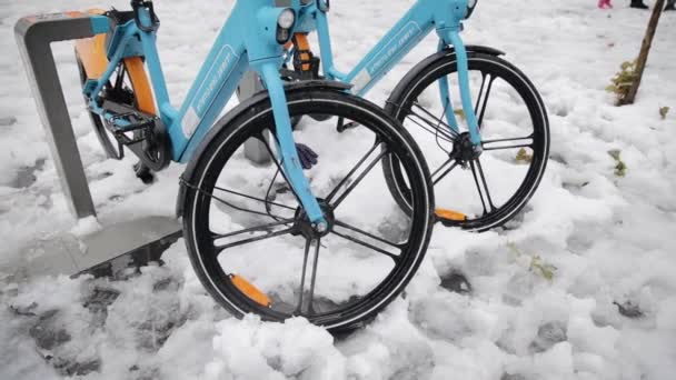 Bicycle Wheels Snow High Snowfall Jerusalem Israel Rental Bikes Staying — ストック動画