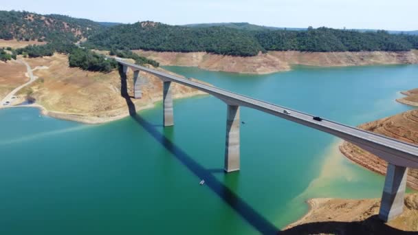 Повітряна Муха Округу Калавера Каліфорнія Тепер Занурилася Під Водосховище Під — стокове відео