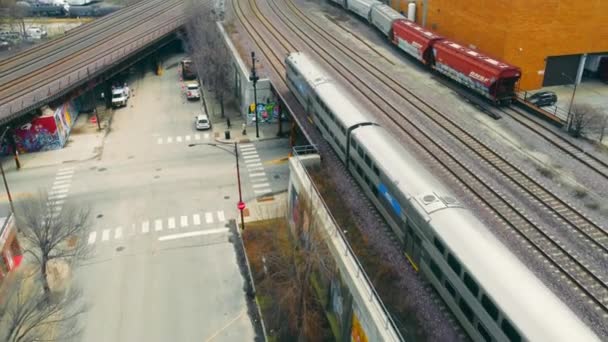 Illinois Chicago June 2021 Merta Double Decker Train Arriving Central — Vídeo de stock