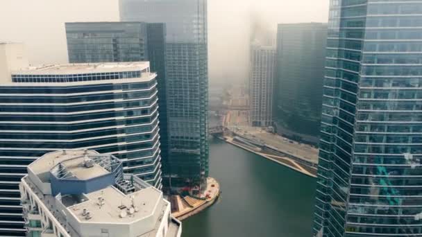 Survoler Centre Ville Chicago Par Une Journée Brumeuse Street Bridge — Video