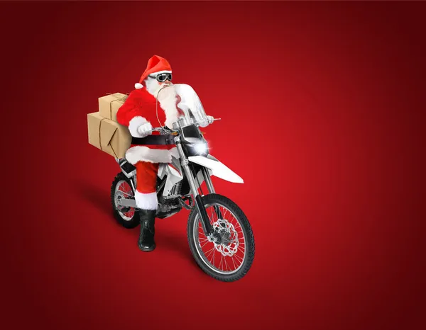 Санта Клаус доставляет рождественские или новогодние подарки — стоковое фото